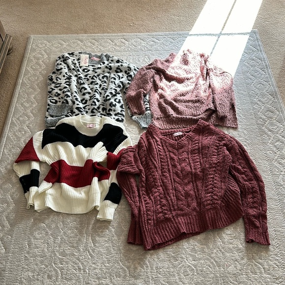 Pink Lily Sweater Bundle - Picture 1 of 5